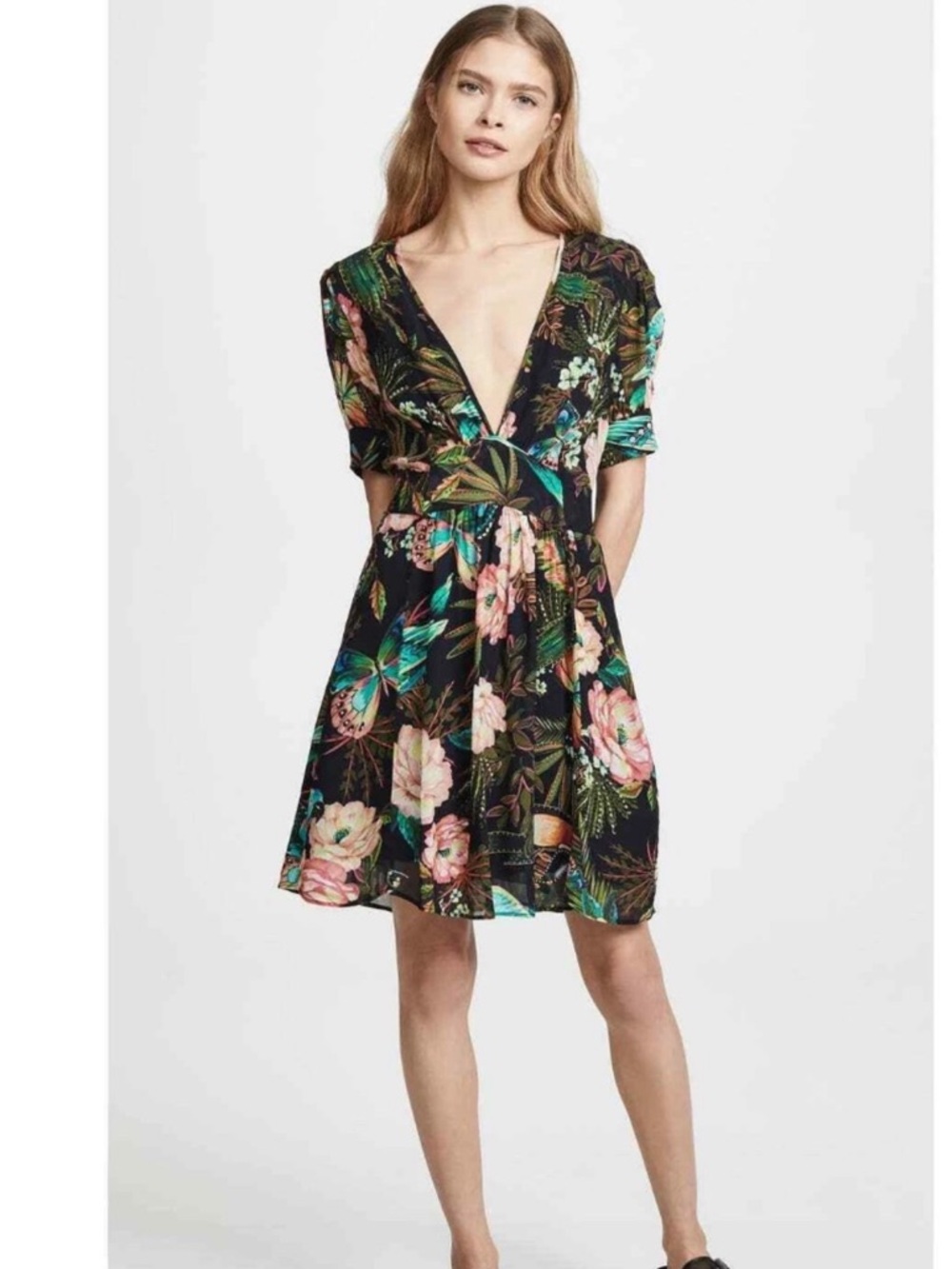 Floral V‑Neck Short Sleeve Fit & Flare Dress - Black Floral